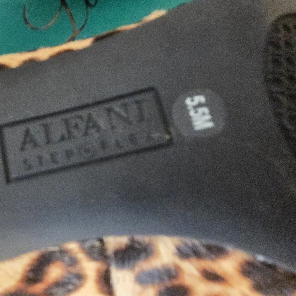 ALFANI Cheetah Small Heeled Pumps - NEW - Picture 4 of 5